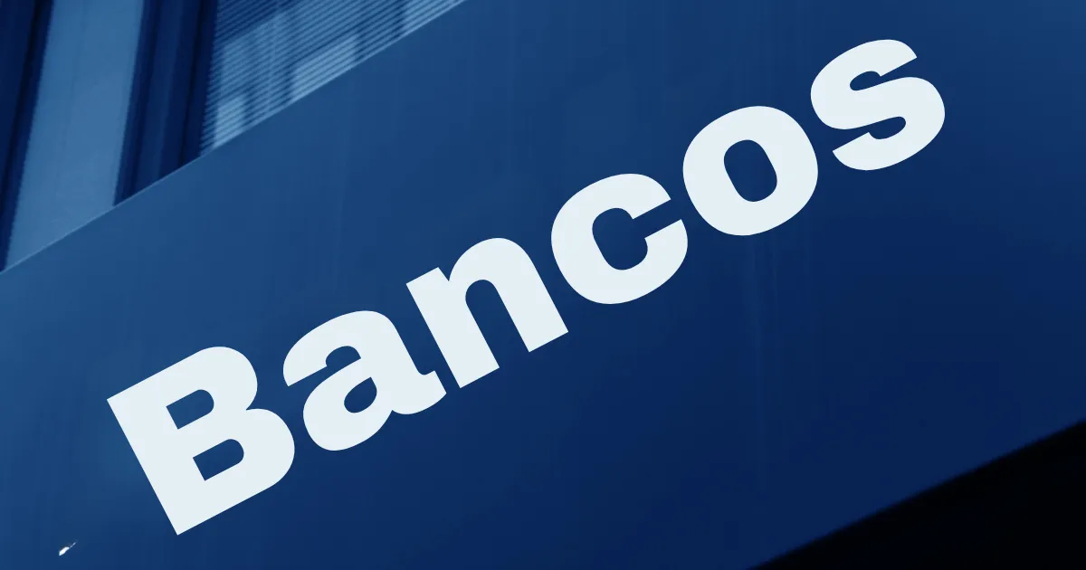 Bancos digitais ou tradicionais Qual escolher em 2025